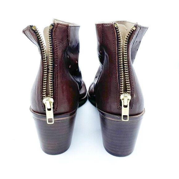 Journee Collection Ulima Leather Block Heel Bootie Walnut Brown Women’s Size 6 - Picture 11 of 16
